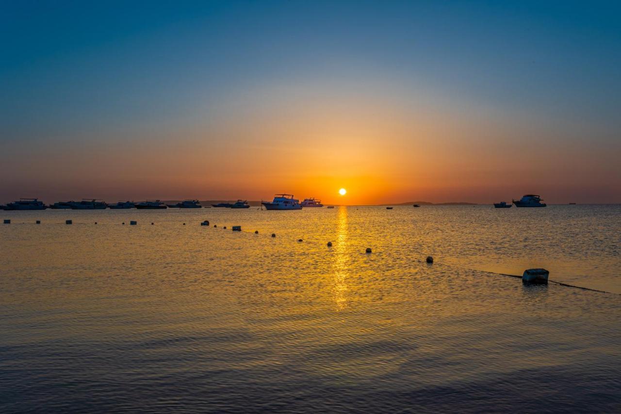 The Grand Hotel, 4* Hurghada
